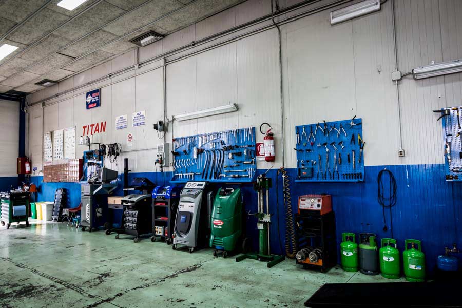 Officina meccanica