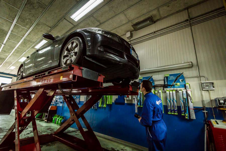 Officina meccanica